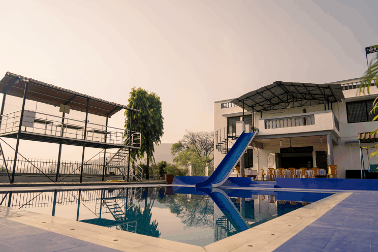 farmhouse in karjat for picnic