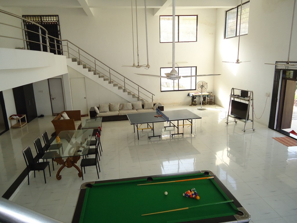 farmahouse
